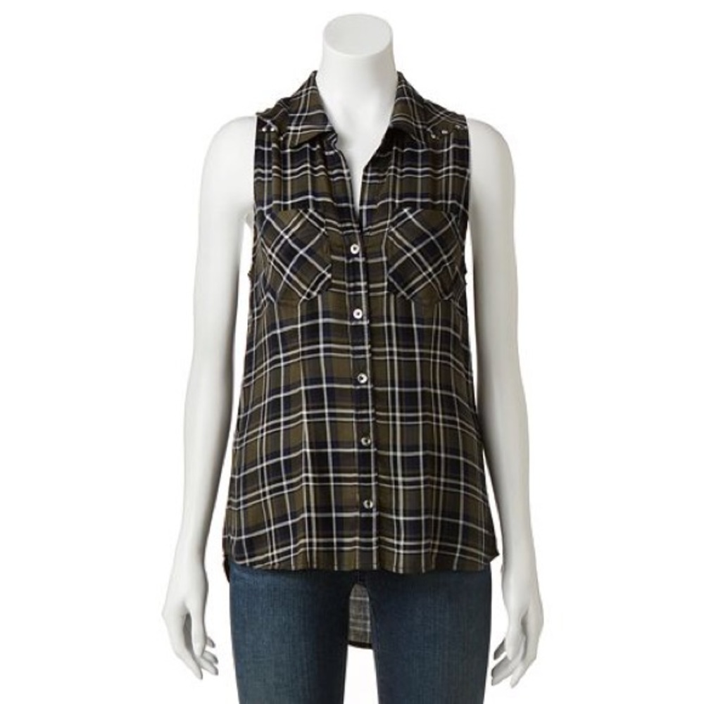 ✨Women's Rock&Republic Plaid Drop-Tail Hem Shirt✨